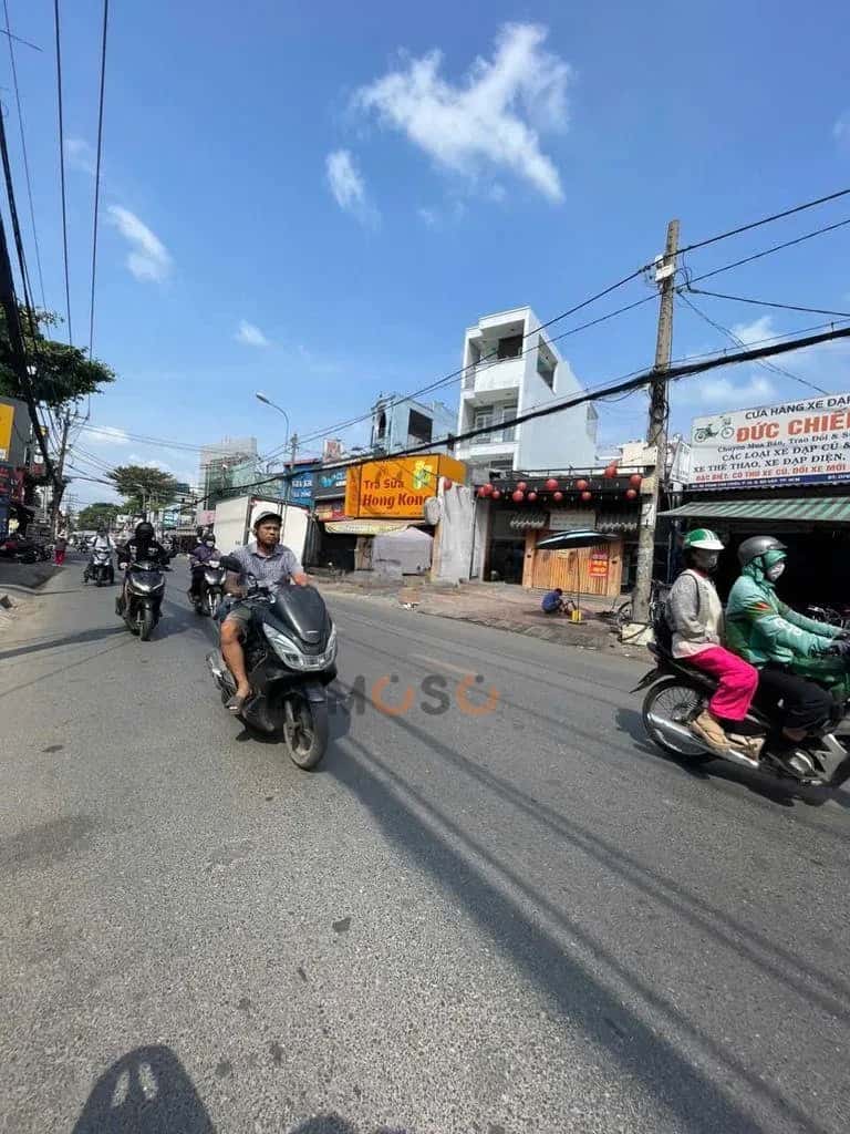 Cho thuê nhà mặt tiền Lạc Long Quân Quận 11, TP.HCM – giá 50 triệu — Hình 3