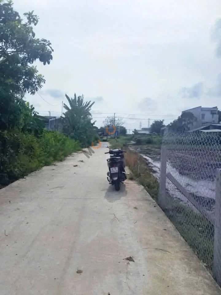 Bán đất Kênh Cổng Vàng  Thành phố Tân An, Long An – giá 1 tỷ - ảnh 2