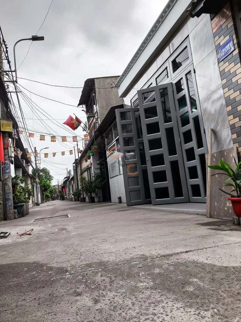 Cho thuê nhà hẻm Đặng Thúc Vịnh Huyện Hóc Môn, TP.HCM – 3 phòng ngủ, giá 4 triệu — Hình 2 Cho thuê nhà hẻm Đặng Thúc Vịnh Huyện Hóc Môn, TP.HCM – 3 phòng ngủ, giá 4 triệu — Hình 2