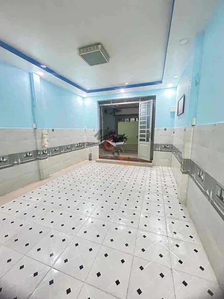 Cho thuê nhà hẻm Thị Trấn Huyện Hóc Môn, TP.HCM – 4 phòng ngủ, giá 6 triệu — Hình 2