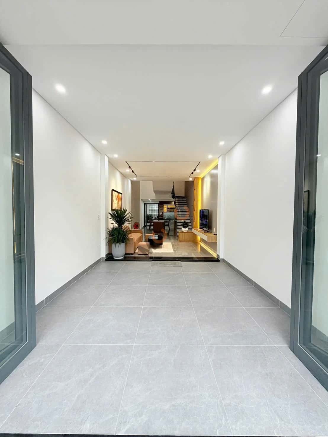 Bán nhà mặt tiền Phạm Đình Hổ Quận Thanh Khê, TP. Đà Nẵng – 3 phòng ngủ, giá 8.5 tỷ — Hình 2 Bán nhà mặt tiền Phạm Đình Hổ Quận Thanh Khê, TP. Đà Nẵng – 3 phòng ngủ, giá 8.5 tỷ — Hình 2