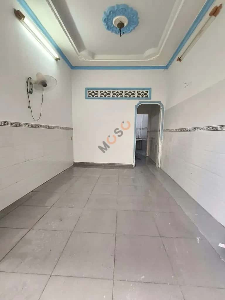 Cho thuê nhà hẻm cống lở Quận Tân Bình, Ho Chi Minh – 2 phòng ngủ, giá 6 triệu — Hình 2