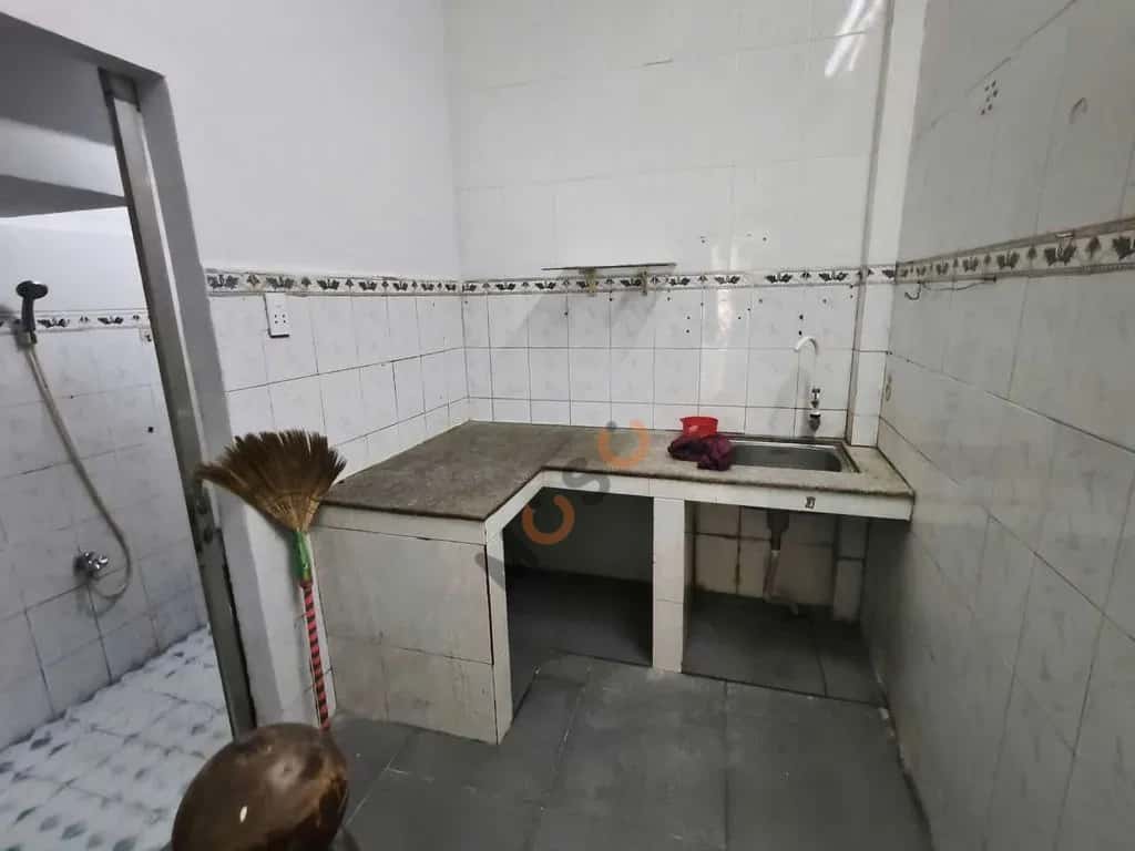 Cho thuê nhà hẻm cống lở Quận Tân Bình, Ho Chi Minh – 2 phòng ngủ, giá 6 triệu — Hình 3