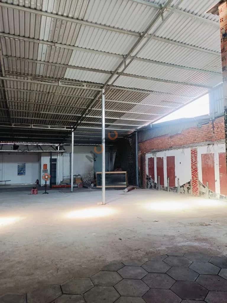 Cho thuê nhà mặt tiền Huyện Hóc Môn, Ho Chi Minh – giá 32 triệu — Hình 3