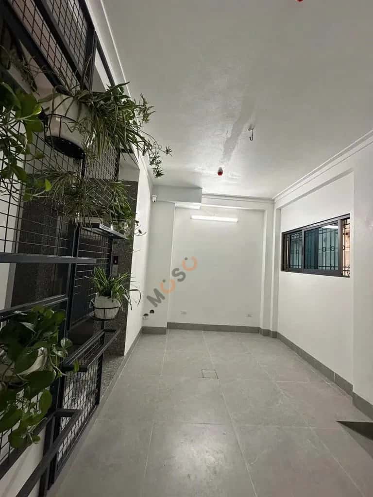 Cho thuê căn hộ chung cư Đường Nguyễn Văn Cừ Bồ Đề, Hà Nội – 1 phòng ngủ, giá 5.5 triệu — Hình 3