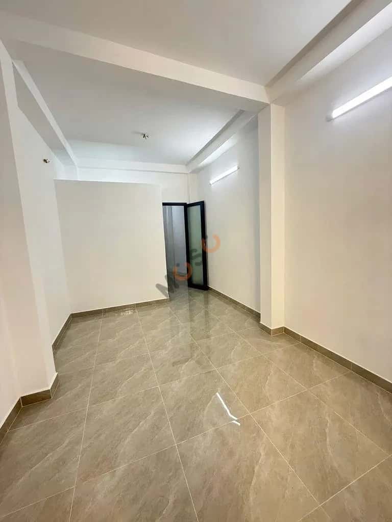 Cho thuê nhà hẻm Ngô Quyền Quận 10, TP.HCM – 4 phòng ngủ, giá 15 triệu — Hình 2