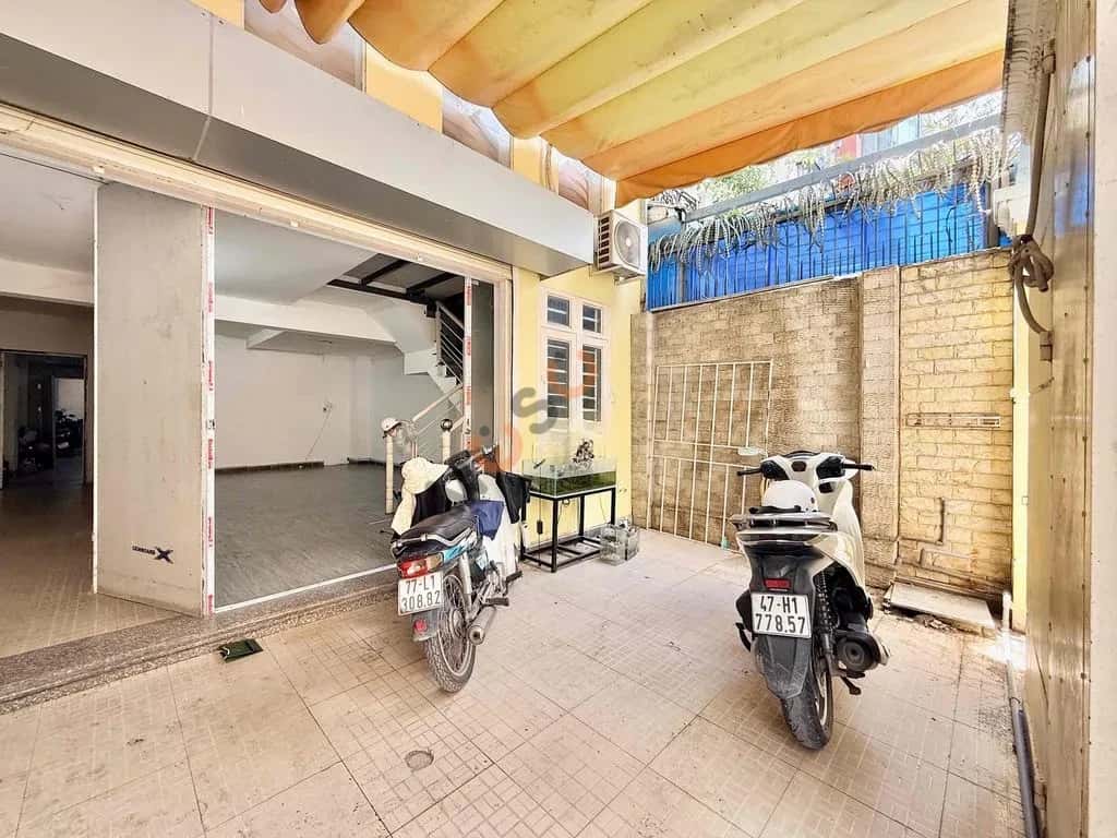 Cho thuê nhà mặt tiền Đường Sầm Sơn Quận Tân Bình, TP.HCM – giá 7 triệu — Hình 2 Cho thuê nhà mặt tiền Đường Sầm Sơn Quận Tân Bình, TP.HCM – giá 7 triệu — Hình 2