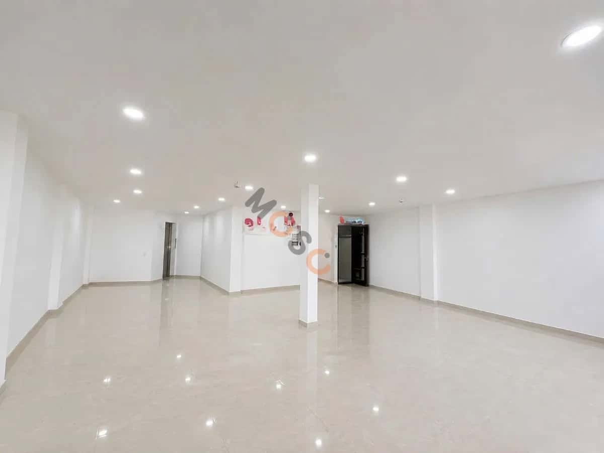 Cho thuê nhà mặt tiền Ngô Gia Tự Quận 10, TP.HCM – giá 120 triệu