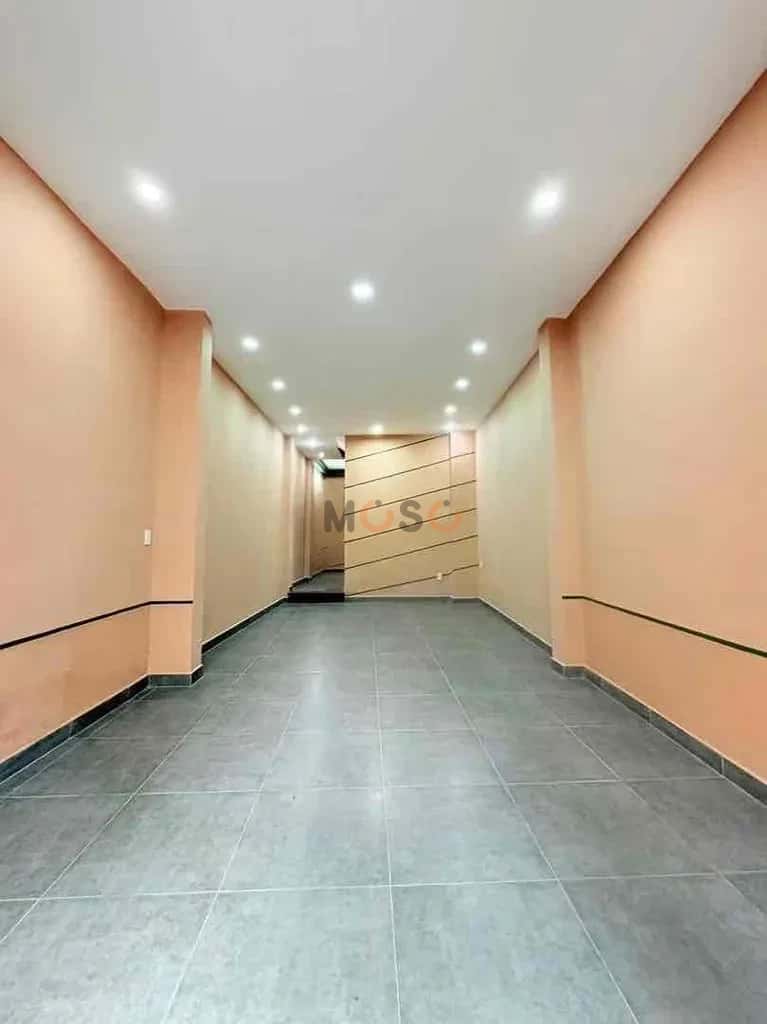 Cho thuê nhà mặt tiền Đường Hồng Lạc Quận Tân Bình, TP.HCM – 5 phòng ngủ, giá 22 triệu — Hình 3