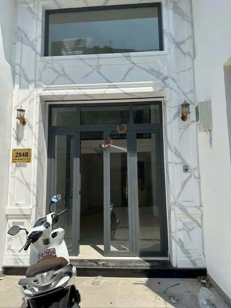 Cho thuê nhà mặt tiền Huỳnh Văn Bánh Quận Phú Nhuận, TP.HCM – giá 35 triệu