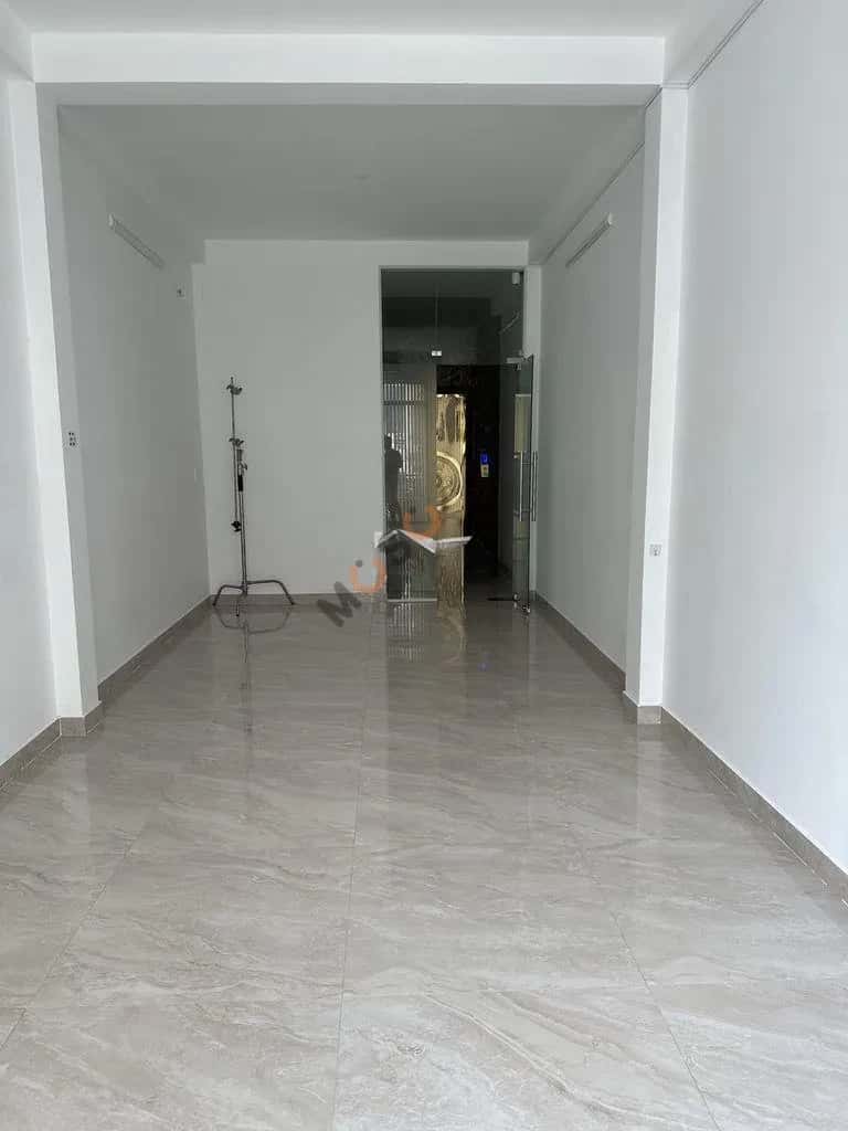 Cho thuê nhà mặt tiền Huỳnh Văn Bánh Quận Phú Nhuận, TP.HCM – giá 35 triệu — Hình 3