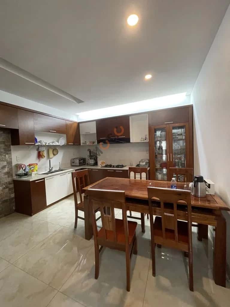 Cho thuê nhà mặt tiền Hoàng Bật Đạt Tân Bình, Ho Chi Minh – 4 phòng ngủ, giá 17 triệu — Hình 2