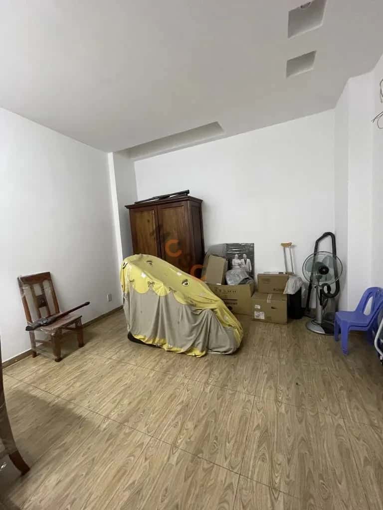 Cho thuê nhà mặt tiền Hoàng Bật Đạt Tân Bình, Ho Chi Minh – 4 phòng ngủ, giá 17 triệu — Hình 3