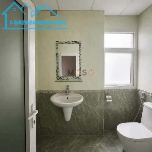Cho thuê nhà hẻm Lâm Văn Bền Quận 7, TP.HCM – 4 phòng ngủ, giá 13.5 tỷ — Hình 3