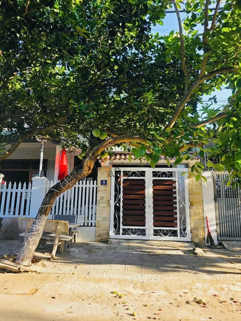 Bán nhà mặt tiền Hòa Bình 2 Quận Ngũ Hành Sơn, TP. Đà Nẵng – 2 phòng ngủ, giá 4.7 tỷ Bán nhà mặt tiền Hòa Bình 2 Quận Ngũ Hành Sơn, TP. Đà Nẵng – 2 phòng ngủ, giá 4.7 tỷ