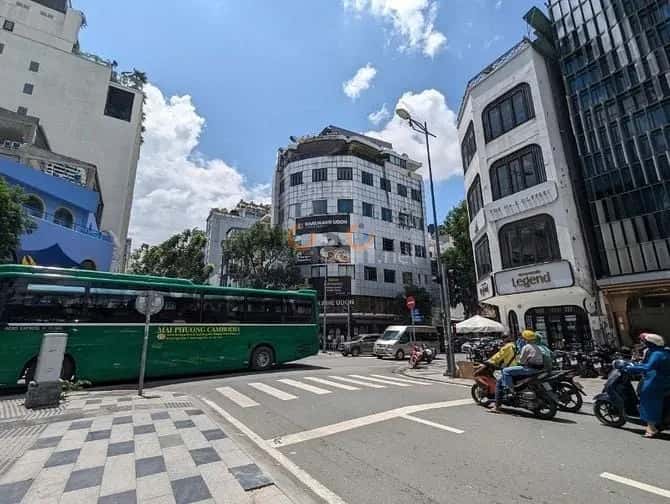 Cho thuê BĐS khác Đường Lý Tự Trọng Quận 1, TP.HCM – giá 500 triệu — Hình 2