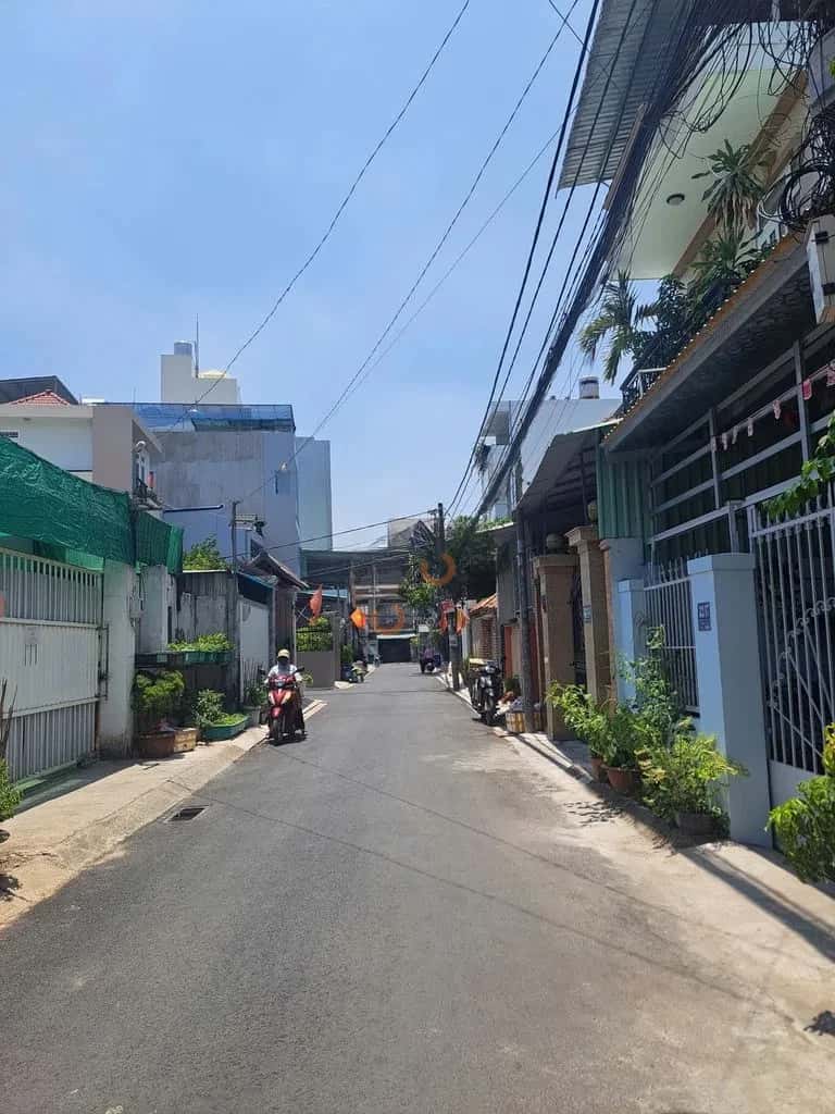 Cho thuê nhà hẻm Đường Số 12 Thủ Đức, TP.HCM – 1 phòng ngủ, giá 12 triệu