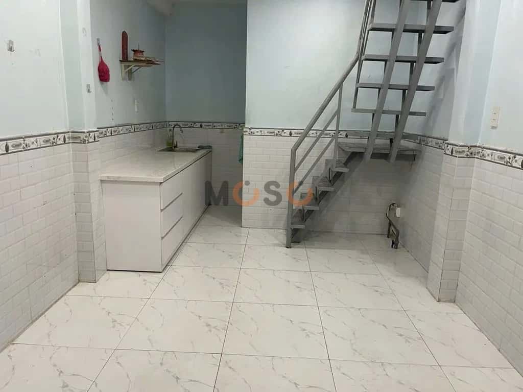 Cho thuê nhà hẻm Đường Trần Bình Trọng Quận 5, TP.HCM – 2 phòng ngủ, giá 9 triệu