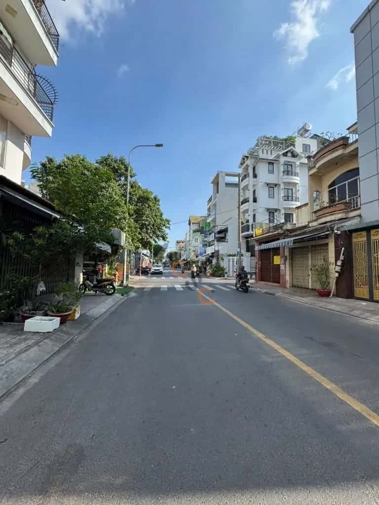 Cho thuê nhà mặt tiền Nguyễn Xuân Khoát Tân Phú, Ho Chi Minh – 2 phòng ngủ, giá 16 triệu — Hình 2