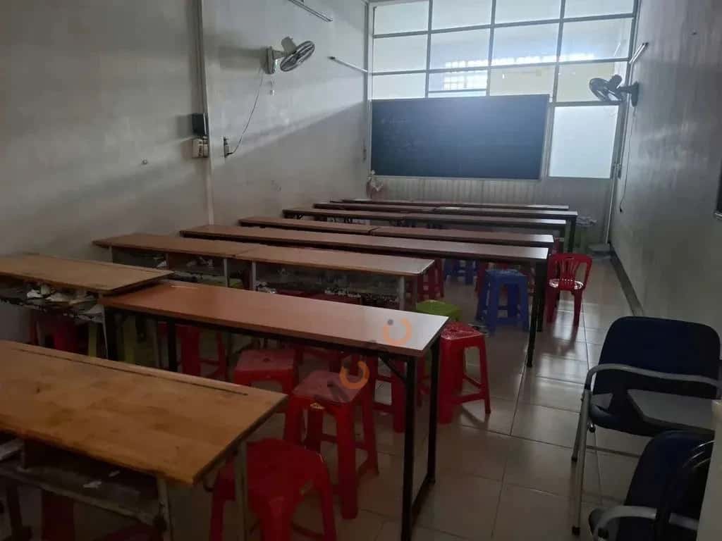Cho thuê văn phòng Đường Bến Phú Lâm Quận 6, TP.HCM – 3 phòng ngủ, giá 8 triệu — Hình 2