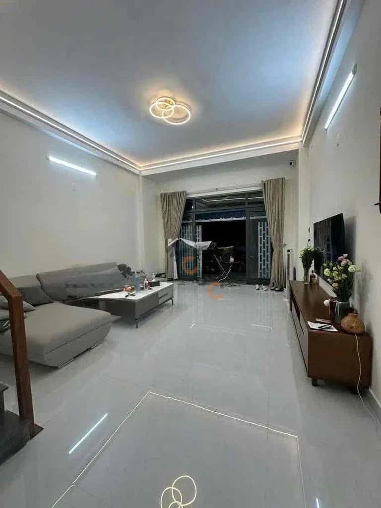 Cho thuê nhà hẻm ngô thì liêu Hải Châu, Đà Nẵng – 3 phòng ngủ, giá 16 triệu Cho thuê nhà hẻm ngô thì liêu Hải Châu, Đà Nẵng – 3 phòng ngủ, giá 16 triệu