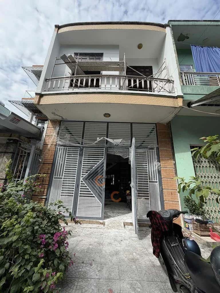 Cho thuê nhà hẻm Nguyễn Xí Liên Chiểu, Đà Nẵng – 4 phòng ngủ, giá 11 triệu