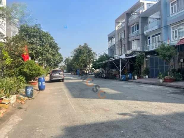 Cho thuê nhà hẻm Đường số 4 Huyện Bình Chánh, TP.HCM – giá 13 triệu Cho thuê nhà hẻm Đường số 4 Huyện Bình Chánh, TP.HCM – giá 13 triệu
