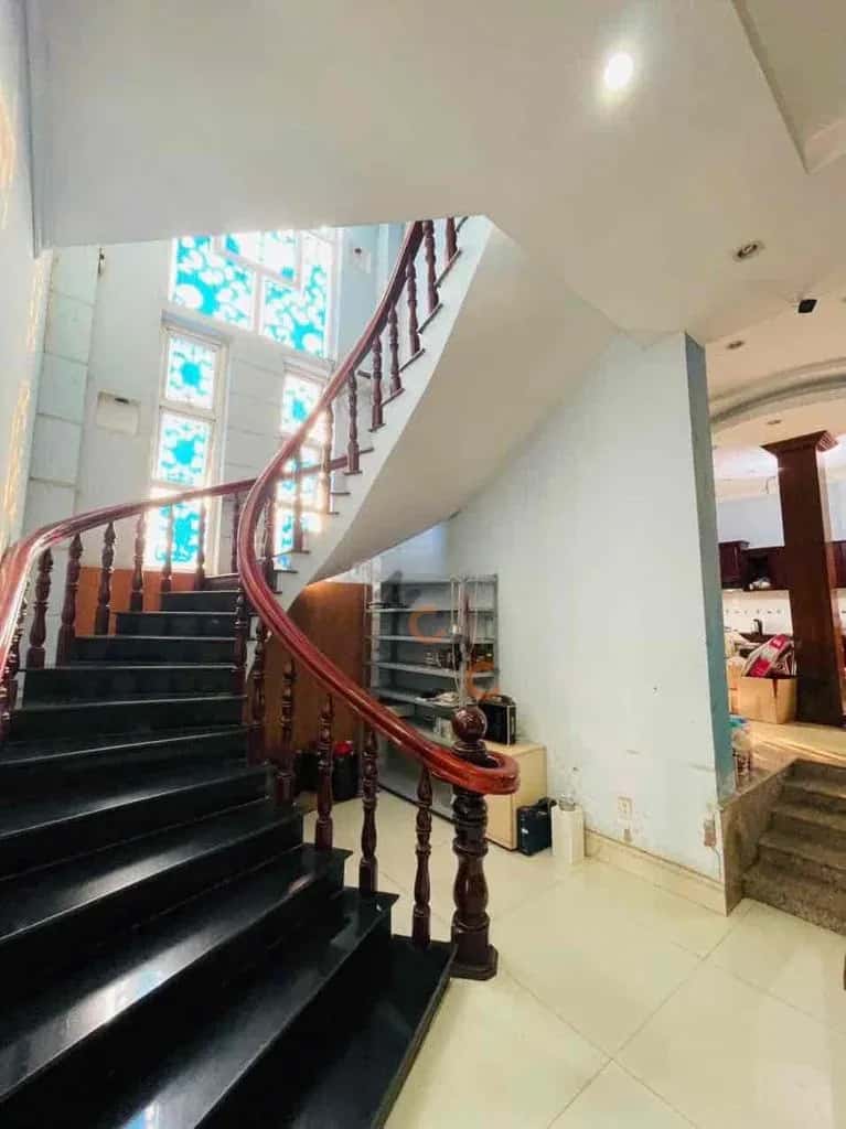 Cho thuê nhà hẻm Lã Xuân Oai Quận 9 cũ, Ho Chi Minh – 5 phòng ngủ, giá 60 triệu — Hình 3