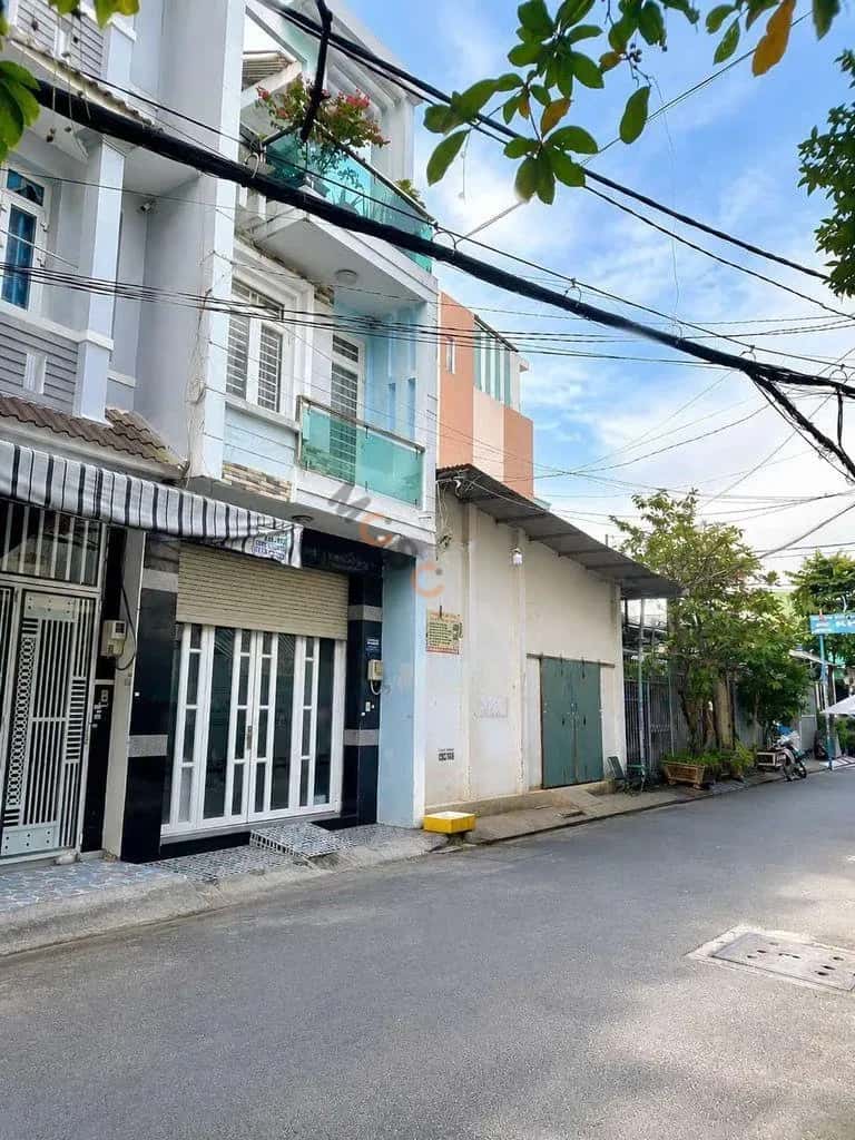 Cho thuê nhà hẻm Đường Lê Thúc Hoạch Quận Tân Phú, TP.HCM – 3 phòng ngủ, giá 18 triệu — Hình 2