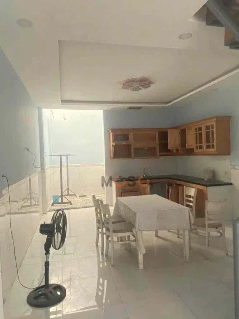Cho thuê nhà hẻm Đường Cộng Hòa Quận Tân Bình, TP.HCM – 2 phòng ngủ, giá 11.5 triệu — Hình 3 Cho thuê nhà hẻm Đường Cộng Hòa Quận Tân Bình, TP.HCM – 2 phòng ngủ, giá 11.5 triệu — Hình 3