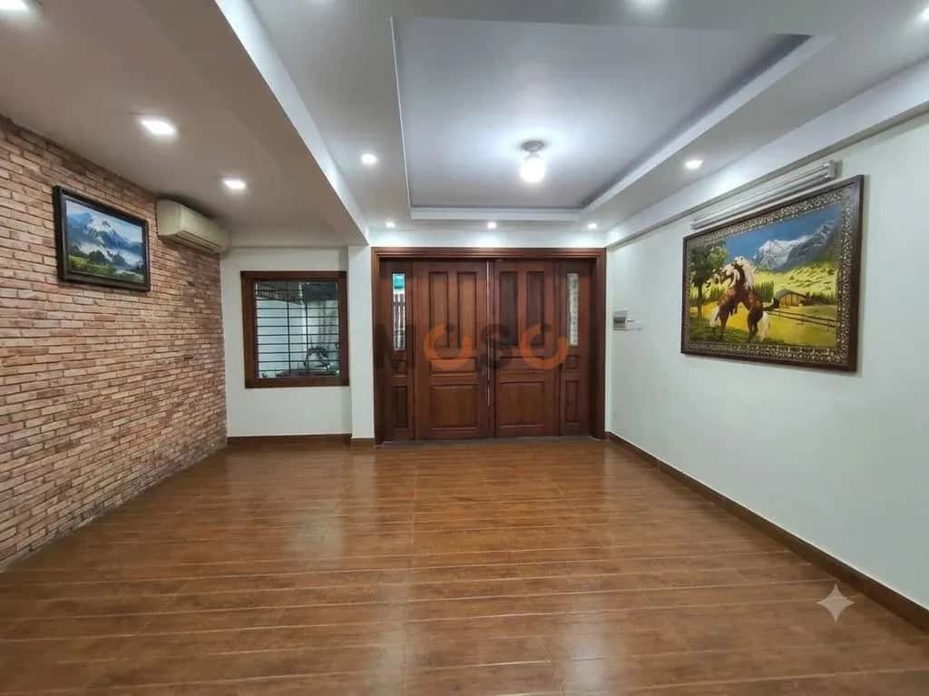 Cho thuê nhà hẻm Đường số 11 Quận Thủ Đức cũ, TP.HCM – 5 phòng ngủ, giá 31 triệu — Hình 3