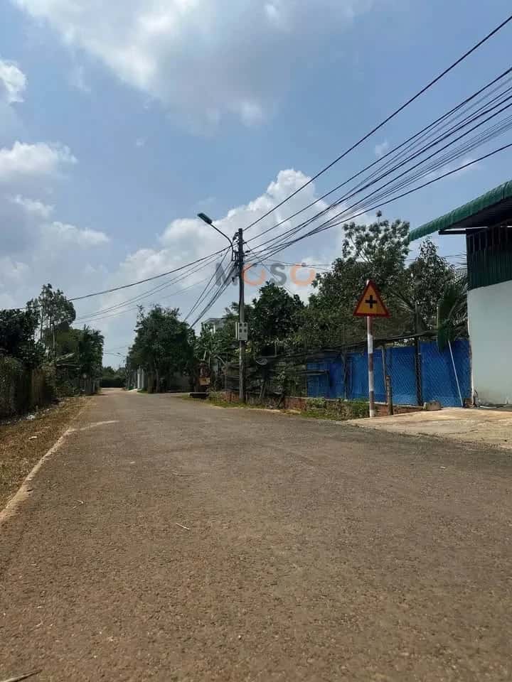 Bán đất đường Nguyễn Xuân Nguyên Thành phố Buôn Ma Thuột, Đắk Lắk – giá 2.2 tỷ — Hình 2 Bán đất đường Nguyễn Xuân Nguyên Thành phố Buôn Ma Thuột, Đắk Lắk – giá 2.2 tỷ — Hình 2