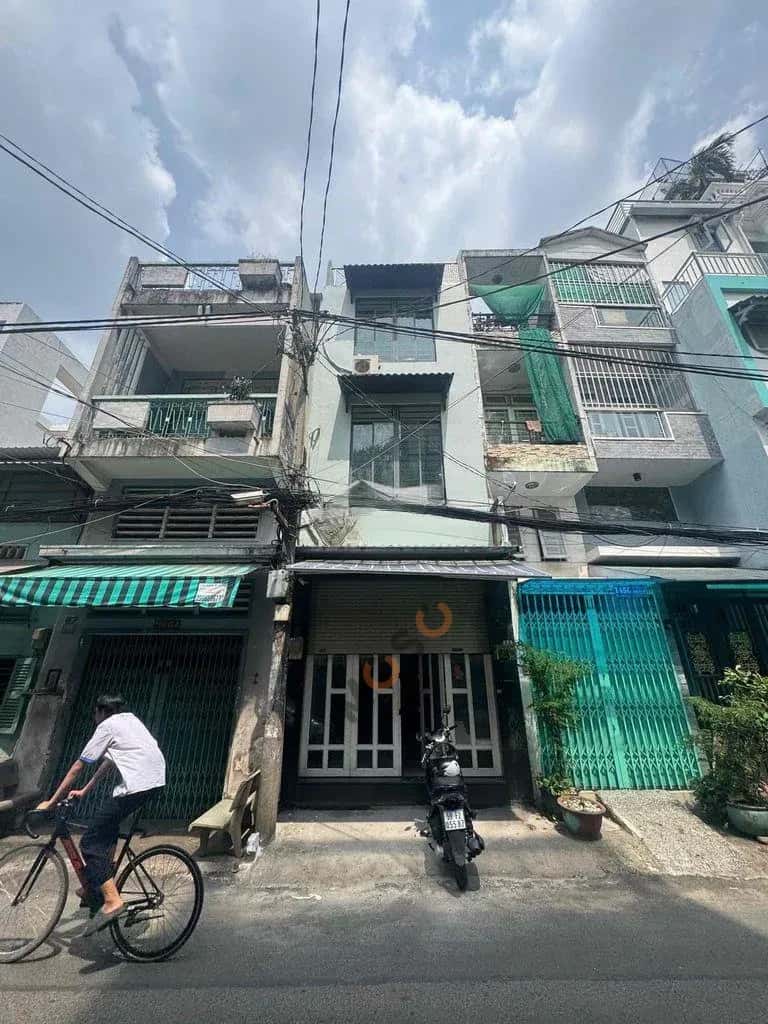 Cho thuê nhà mặt tiền Đội Cung Quận 11, TP.HCM – 5 phòng ngủ, giá 20 triệu Cho thuê nhà mặt tiền Đội Cung Quận 11, TP.HCM – 5 phòng ngủ, giá 20 triệu