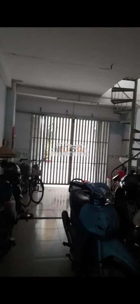 Cho thuê nhà hẻm Đường Ông Ích Khiêm Quận 11, TP.HCM – giá 1.9 triệu