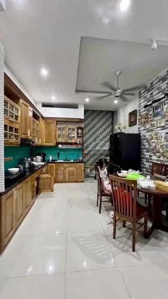 Cho thuê nhà hẻm Đường Đinh Bộ Lĩnh Quận Bình Thạnh, TP.HCM – 4 phòng ngủ, giá 20 triệu — Hình 3 Cho thuê nhà hẻm Đường Đinh Bộ Lĩnh Quận Bình Thạnh, TP.HCM – 4 phòng ngủ, giá 20 triệu — Hình 3