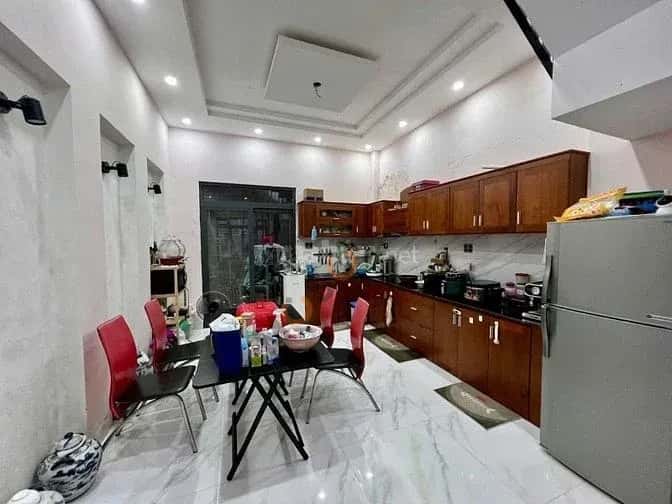 Cho thuê nhà hẻm Quang Trung Hải Châu, Đà Nẵng – 3 phòng ngủ, giá 14 triệu — Hình 2