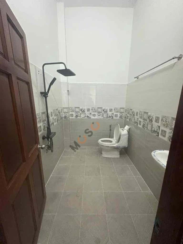 Cho thuê nhà hẻm Phan Văn Hớn Huyện Hóc Môn, TP.HCM – 3 phòng ngủ, giá 9 triệu — Hình 3