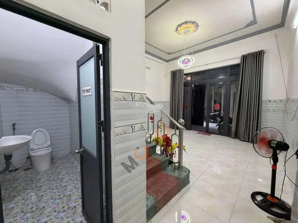 Cho thuê nhà hẻm Đường Hồng Lạc Quận Tân Bình, TP.HCM – giá 11.5 triệu — Hình 2 Cho thuê nhà hẻm Đường Hồng Lạc Quận Tân Bình, TP.HCM – giá 11.5 triệu — Hình 2