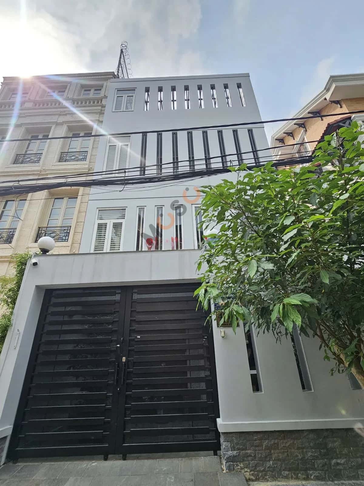 Cho thuê nhà hẻm Quốc Hương Quận 2, TP.HCM – 3 phòng ngủ, giá 90 triệu