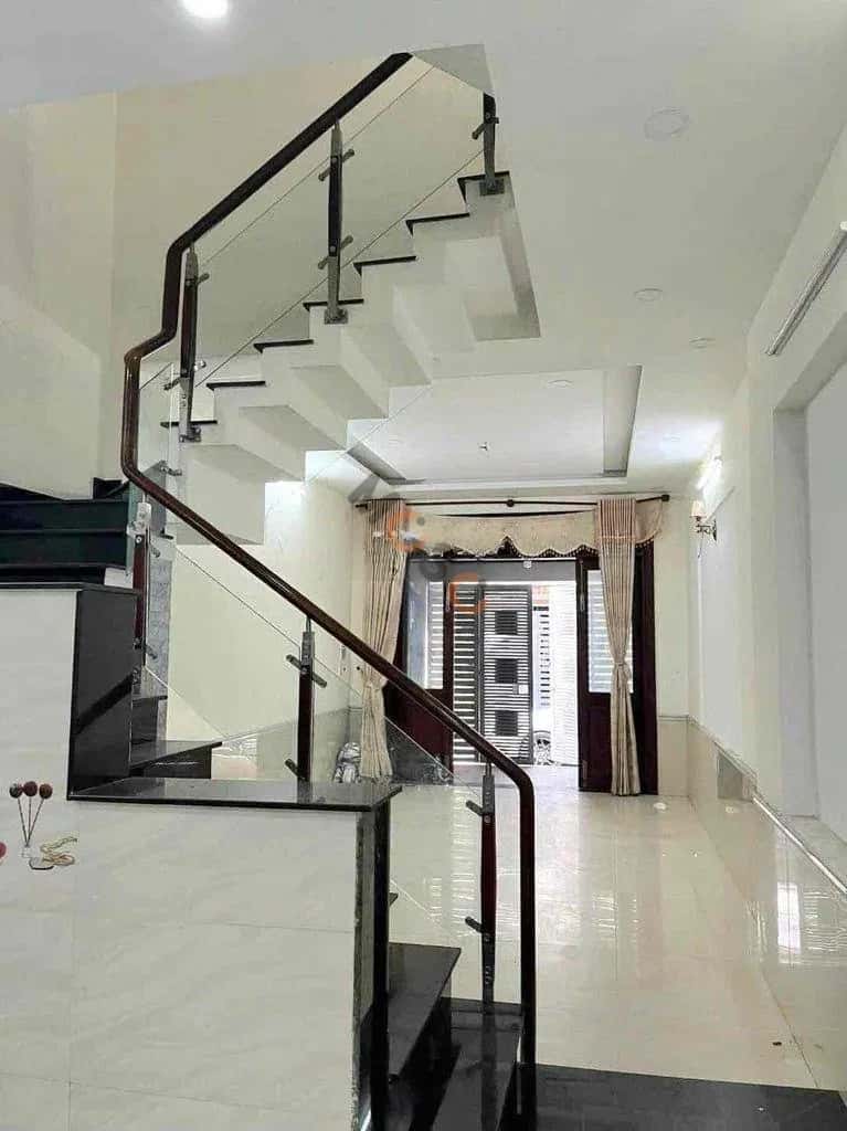 Cho thuê nhà hẻm Thạnh Xuân Quận 12, TP.HCM – 5 phòng ngủ, giá 12 triệu — Hình 3 Cho thuê nhà hẻm Thạnh Xuân Quận 12, TP.HCM – 5 phòng ngủ, giá 12 triệu — Hình 3