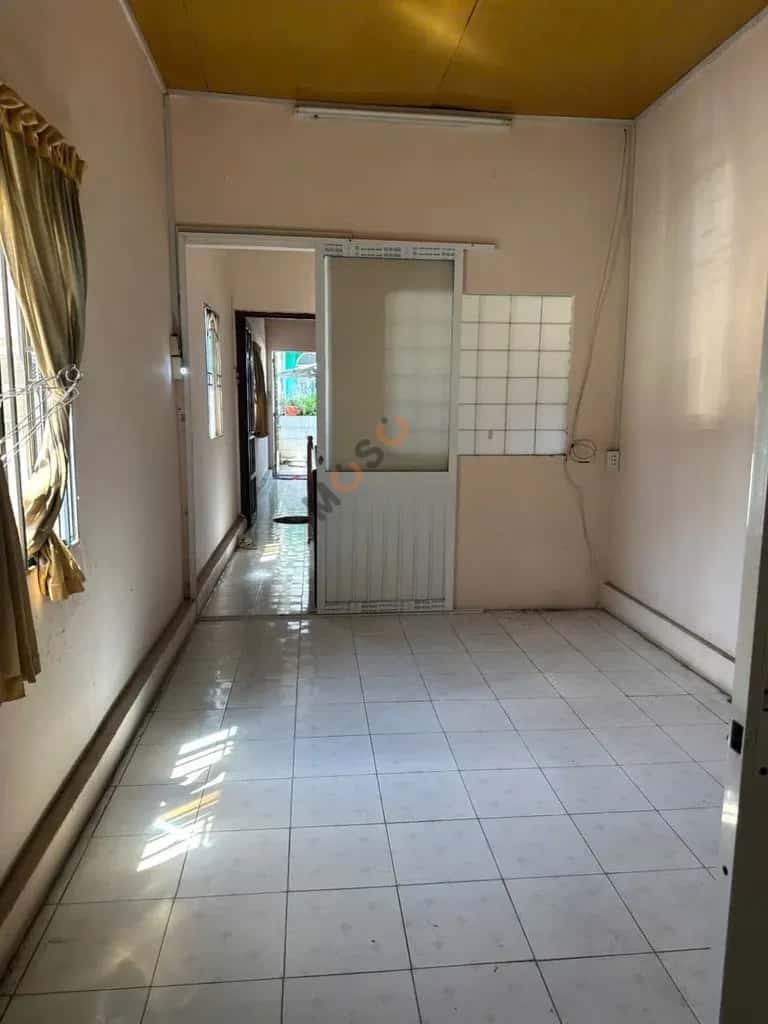 Cho thuê nhà hẻm Đường Nguyễn Văn Cừ Quận 1, TP.HCM – 5 phòng ngủ, giá 18 triệu — Hình 2 Cho thuê nhà hẻm Đường Nguyễn Văn Cừ Quận 1, TP.HCM – 5 phòng ngủ, giá 18 triệu — Hình 2
