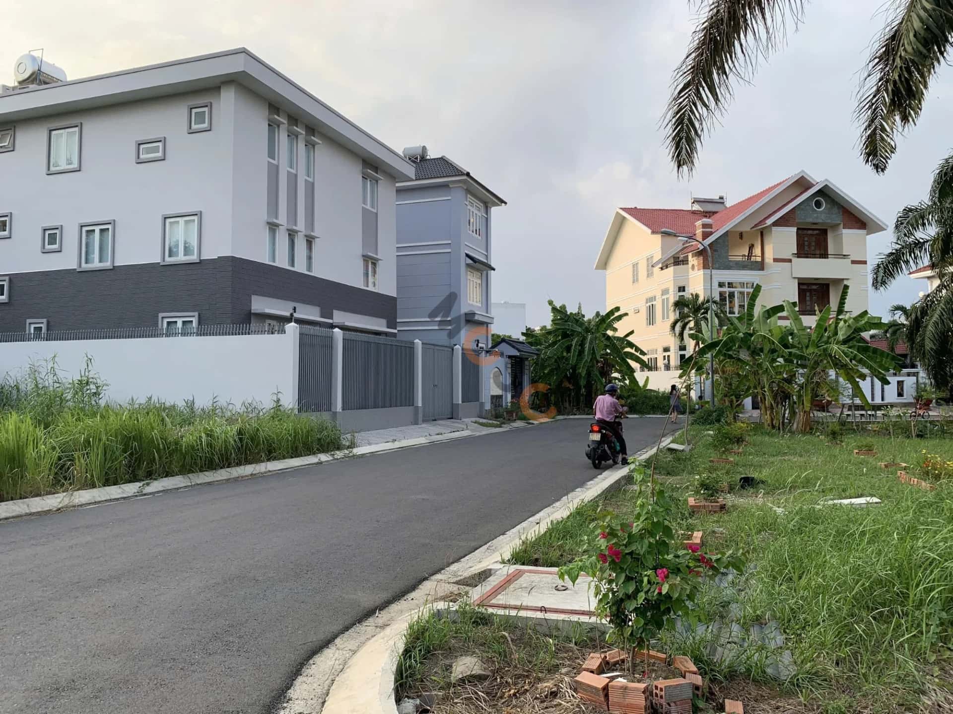 Bán nhà mặt tiền Intresco Huyện Bình Chánh, TP.HCM – 3 phòng ngủ, giá 18.2 tỷ — Hình 3 Bán nhà mặt tiền Intresco Huyện Bình Chánh, TP.HCM – 3 phòng ngủ, giá 18.2 tỷ — Hình 3