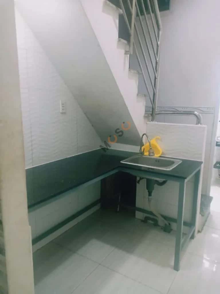 Cho thuê nhà hẻm Ngô Tất Tố Quận Bình Thạnh, Ho Chi Minh – 3 phòng ngủ, giá 8 triệu — Hình 3