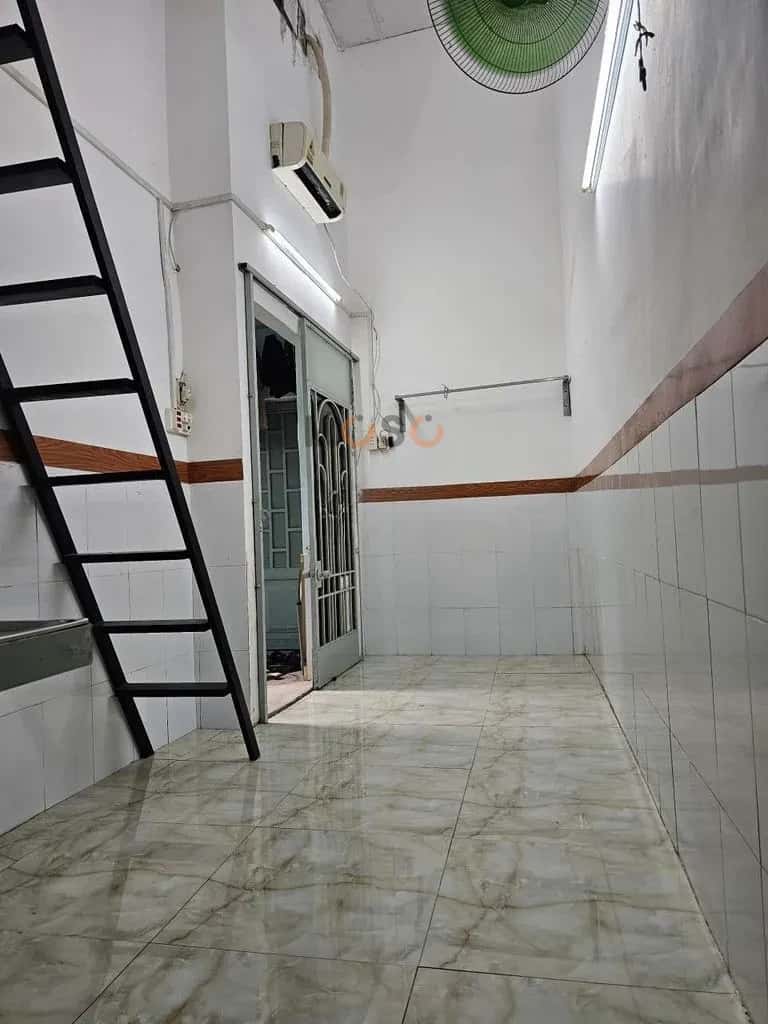 Cho thuê phòng trọ Đường Tạ Quang Bửu Quận 8, Ho Chi Minh – 2 phòng ngủ, giá 3.8 triệu