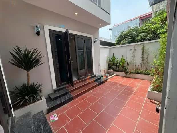 Cho thuê nhà hẻm Huyện Thanh Trì, Hà Nội – 4 phòng ngủ, giá 7.5 triệu — Hình 2 Cho thuê nhà hẻm Huyện Thanh Trì, Hà Nội – 4 phòng ngủ, giá 7.5 triệu — Hình 2