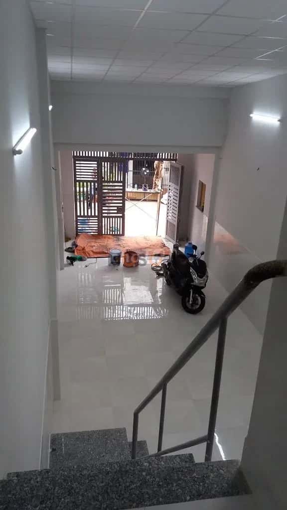 Cho thuê nhà mặt tiền Quốc lộ 1A Quận Bình Tân, TP.HCM – 2 phòng ngủ, giá 8 triệu — Hình 2 Cho thuê nhà mặt tiền Quốc lộ 1A Quận Bình Tân, TP.HCM – 2 phòng ngủ, giá 8 triệu — Hình 2