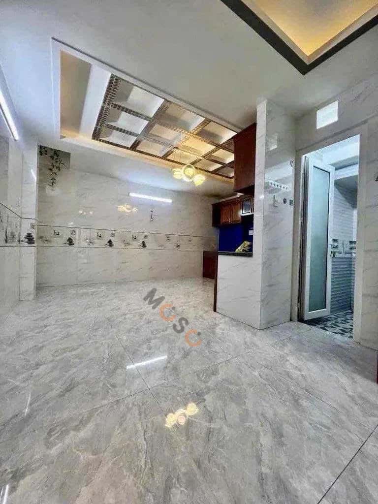 Cho thuê nhà mặt tiền Đường Số 3 Quận 3, TP.HCM – 6 phòng ngủ, giá 30 triệu — Hình 3