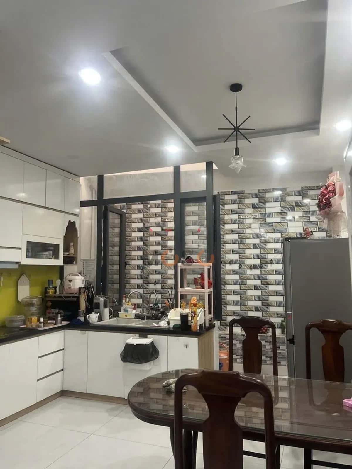 Cho thuê nhà hẻm Bạch Đằng Bình Thạnh, TP.HCM – 4 phòng ngủ, giá 27 triệu — Hình 2