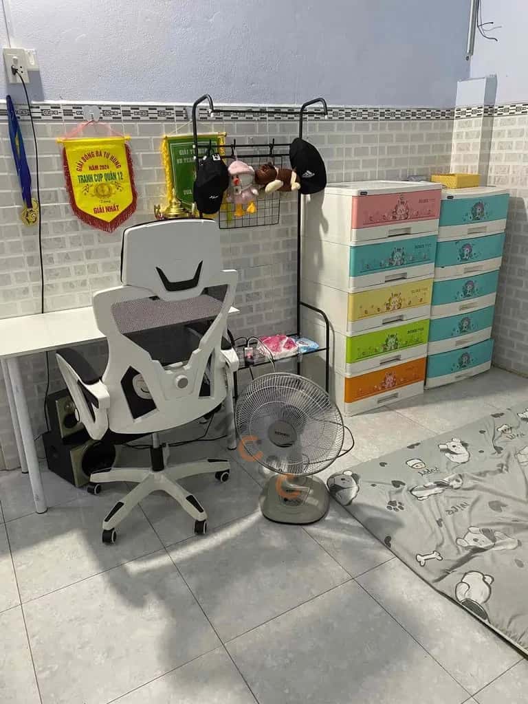 Cho thuê nhà hẻm Hẻm 23 Hóc Môn, TP.HCM – 2 phòng ngủ, giá 2.5 triệu — Hình 2