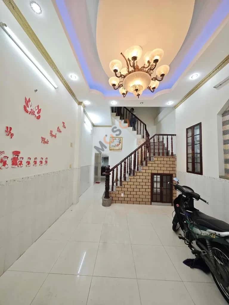 Cho thuê nhà hẻm Đường Hoàng Ngân Quận 8, TP.HCM – 3 phòng ngủ, giá 9 triệu — Hình 2